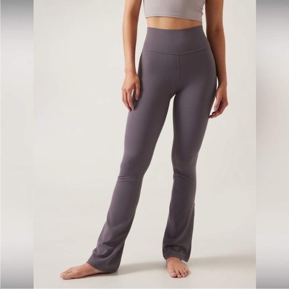 Athleta Transcend Slim Pant XS earthy purple